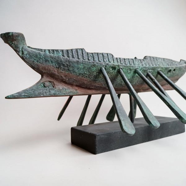 Ancient Greek Trireme Warship – Solid Bronze Galley with Ram & Oars Ancient Greek Trireme Warship – Solid Bronze Galley with Ram & Oars