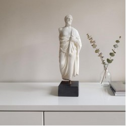 ​Hippocrates – Father of Modern Medicine (26cm / 10.2 in)
