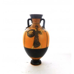 Panathenaic amphora-chariot race