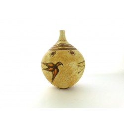 Prochous vessel decorated with swallows